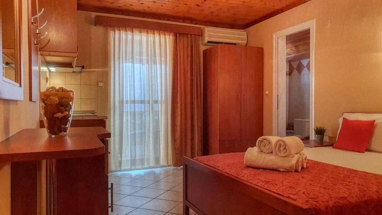 Rodon Garden Centre Hotel Sarti Bagian luar foto